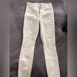 White skinny high waisted jeans